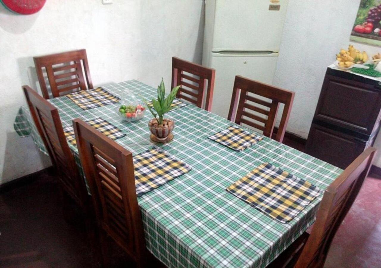 Weerakoon Guest Apartman Hikkaduwa Kültér fotó